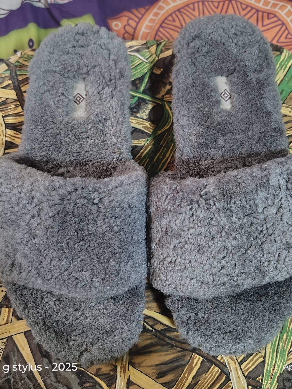 😲🔥DREAM PAIRS - 💯 % Sheepskin Plush Gray Slides Slippers ,Womens 11, NWOT